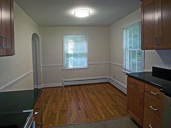 Kitchen/ Dining Room