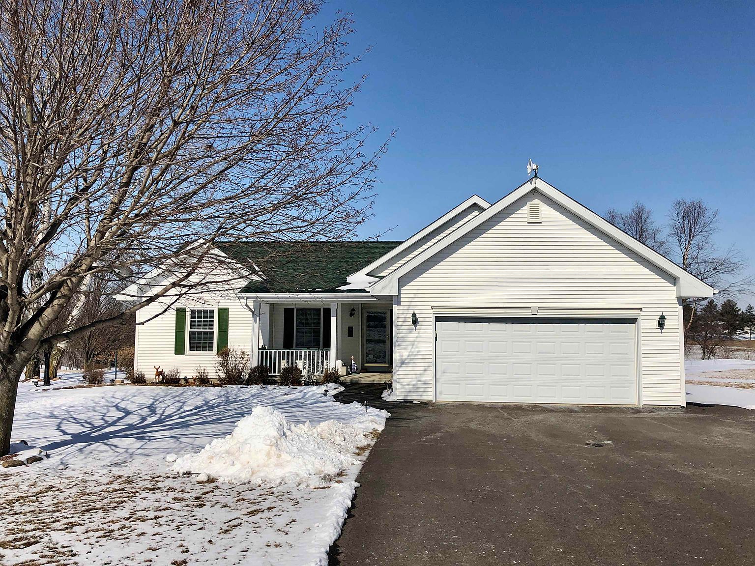 44252R Grandview Dr, Lanark, IL 61046 Zillow