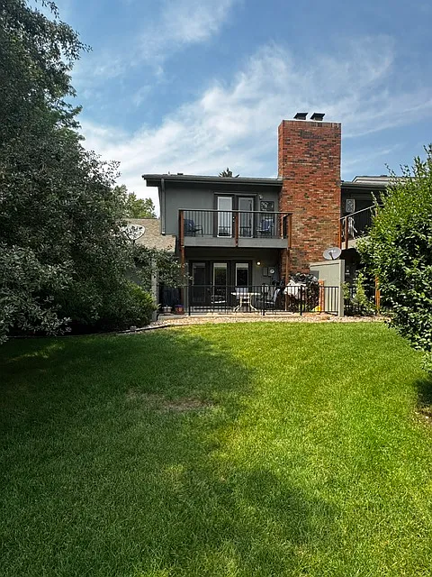 1404 Adriel Dr #1
