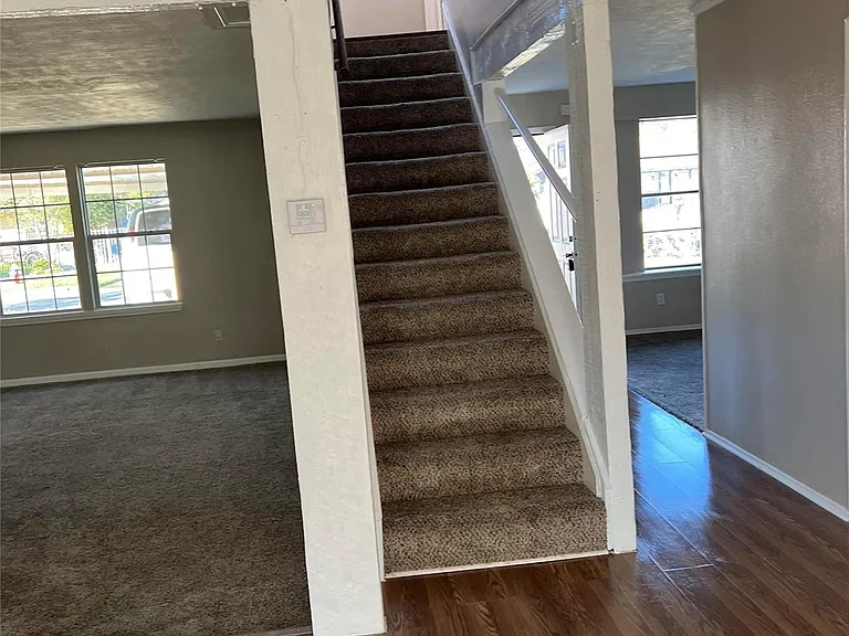 17210 Woodburn Dr — Photo 19