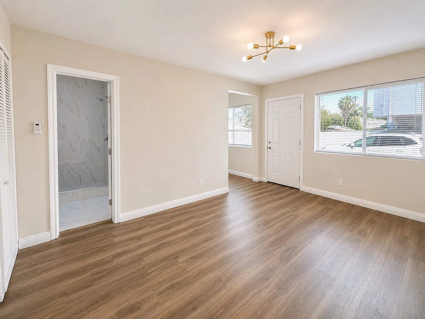 Studio, 450 sqft, $1,500 — Photo 3