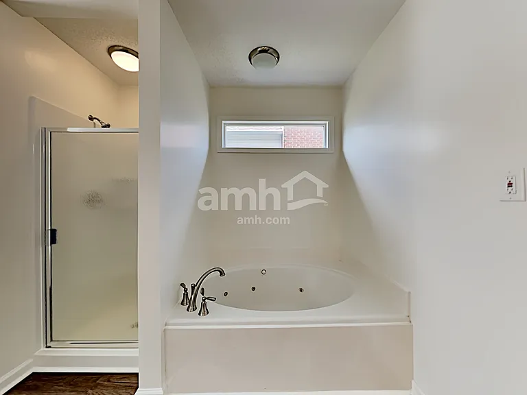 1838 Oak Springs Dr — Photo 10