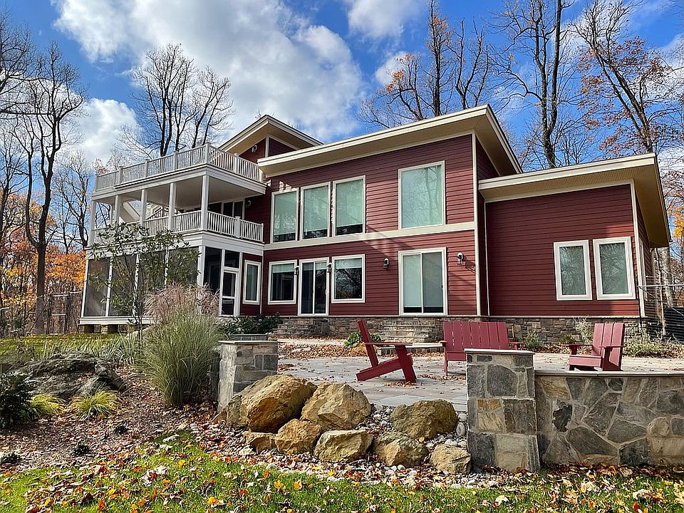 2nd image of 19506 Blue Ridge Mountain Rd