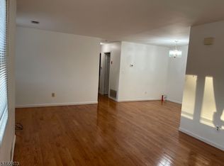 91 Sunrise Dr, Whippany, NJ 07981