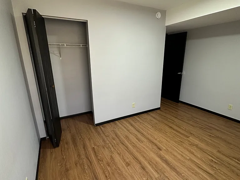 Vawter Street Apartments — Photo 14