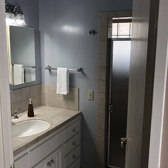 423 Crouch St #1 — Photo 5