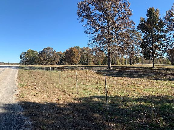 3rd image of 4162 Shady Oak Ln