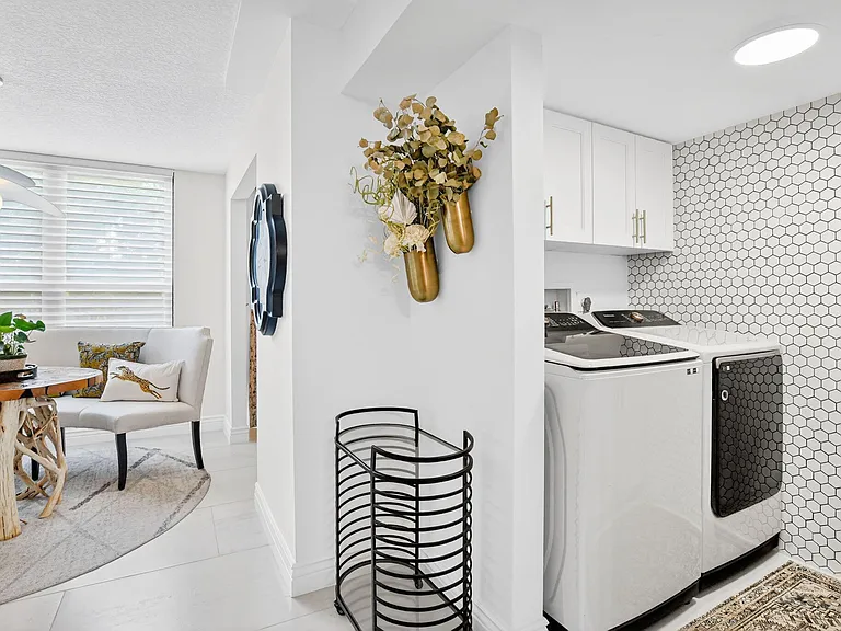 7233 Promenade Dr #101 — Photo 50