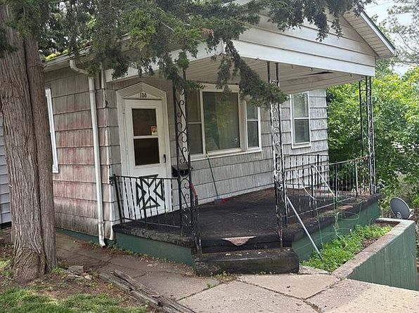 138 Chartres St