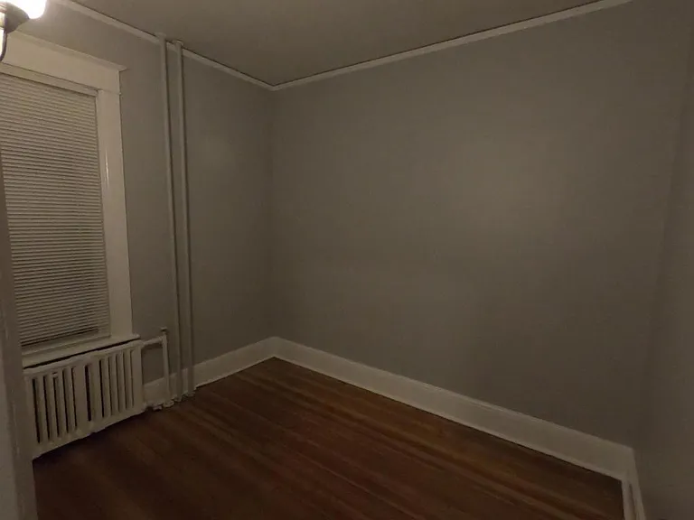 52 Grove Ave — Photo 13