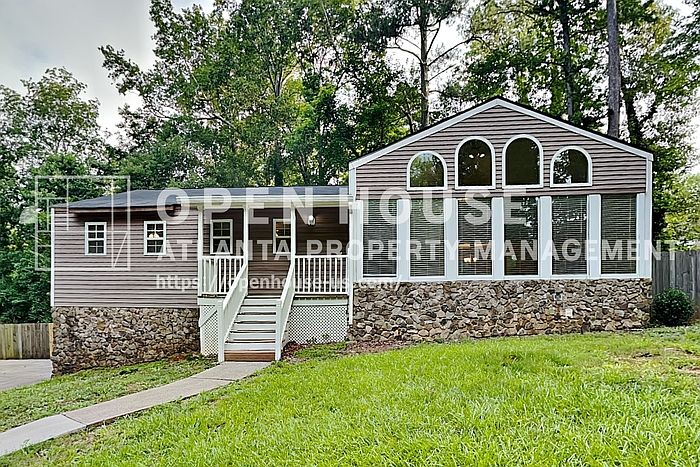 1st image of 2426 Emberwood Ct NW