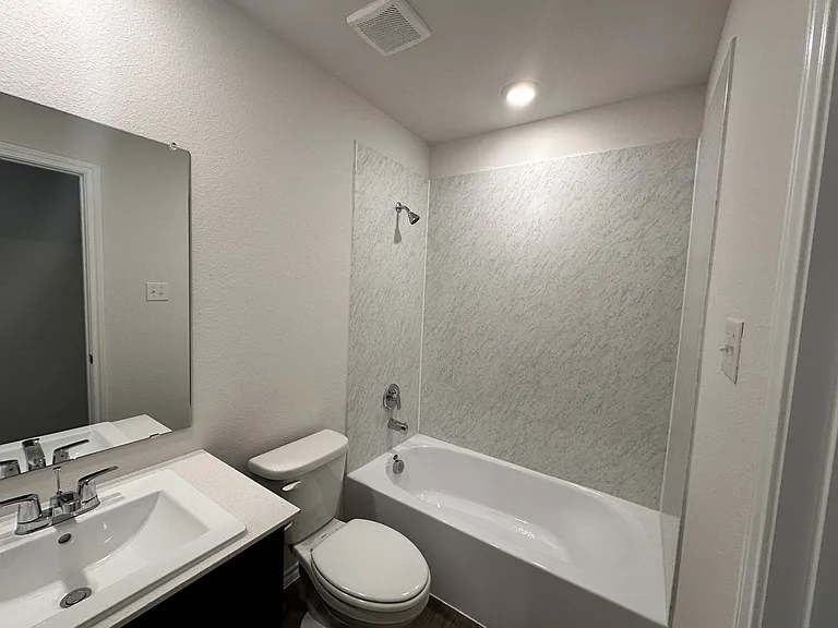 1157 Northfield Dr — Photo 16