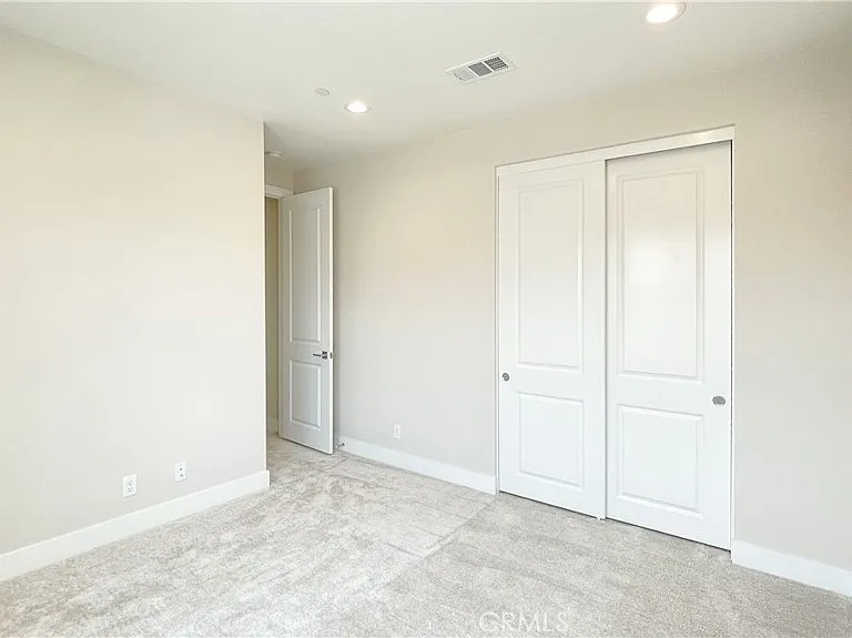 101 Walworth — Photo 32
