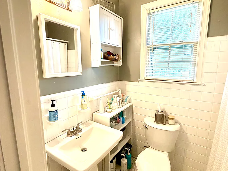 Bathrooom #2