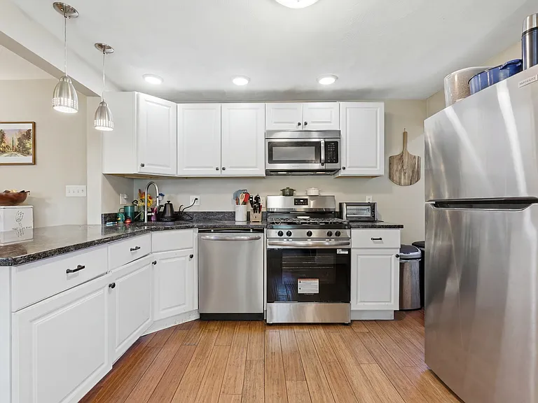 114 Cross St #II-II-2 — Photo 12