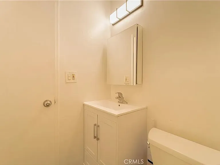 5593 Pioneer Blvd #18 — Photo 13