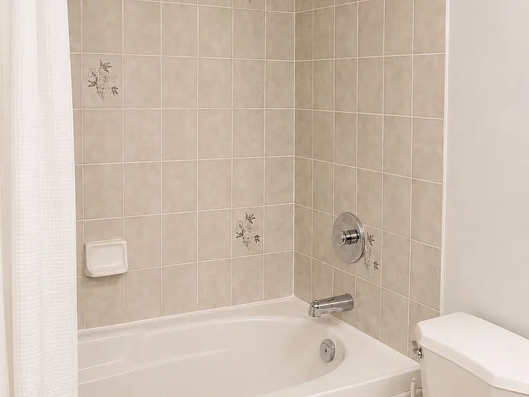 140 Dunlop St E #510 — Photo 17