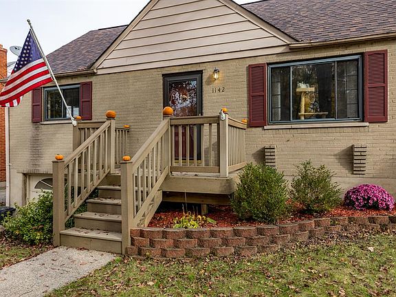 3rd image of 1142 Thurnridge Dr