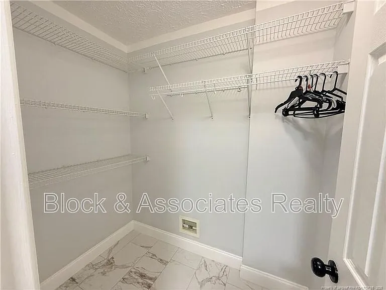392 Bubble Creek Ct #6 — Photo 10