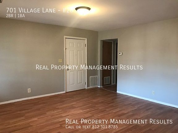 5th image of 701 Village Ln APT 28