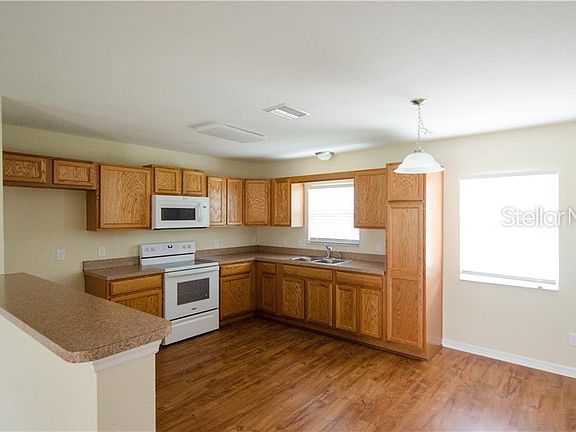 4th image of 2871 Dudley Dr