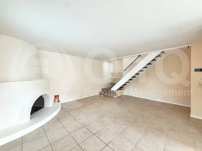 10402 N 10th St #3 — Photo 8