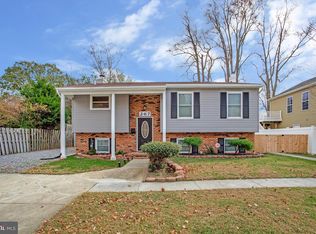 267 Lake Riviera Rd, Pasadena, MD 21122