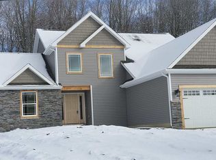 5156 Stone River Rd, Jackson, MI 49201