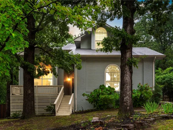 1674 N Forest Hts, Fayetteville, AR 72703