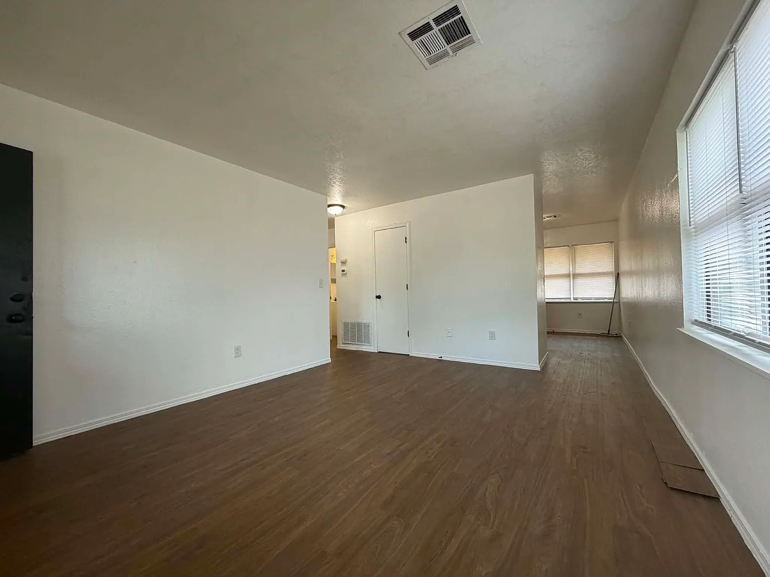 4 bed, 1173 sqft, $1,700 — Photo 4