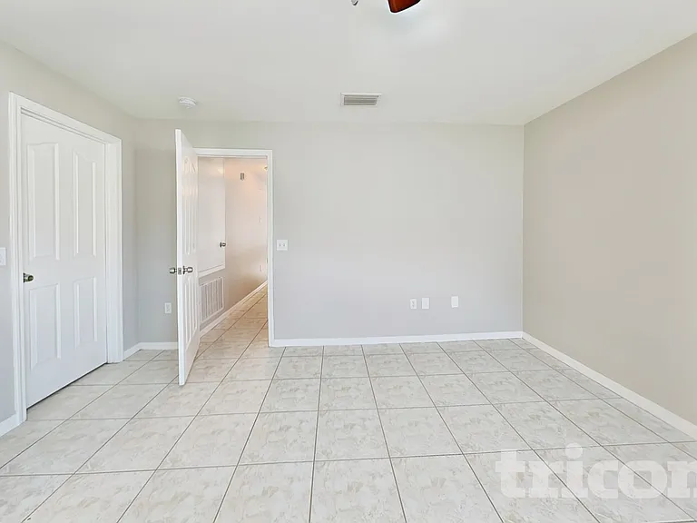2483 Brownwood Dr — Photo 6