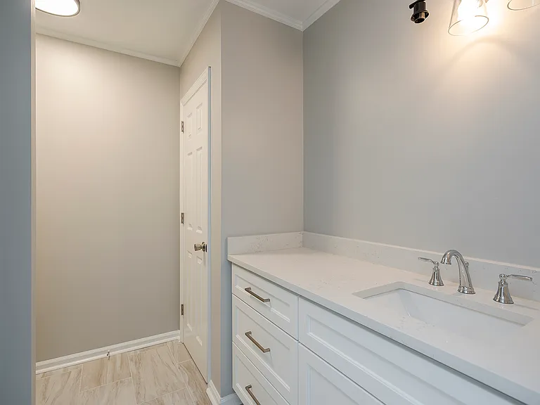 3413 Redcoach Trl — Photo 25