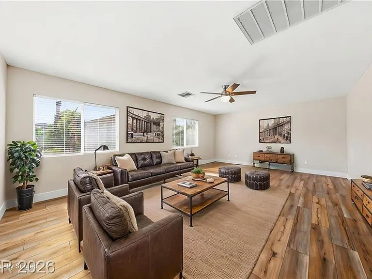 2551 Williamsburg St — Photo 29