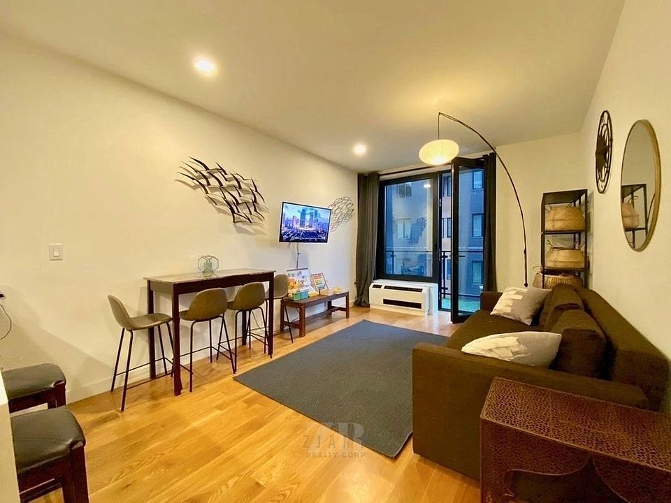 1st image of 25 E 19th St APT 4B