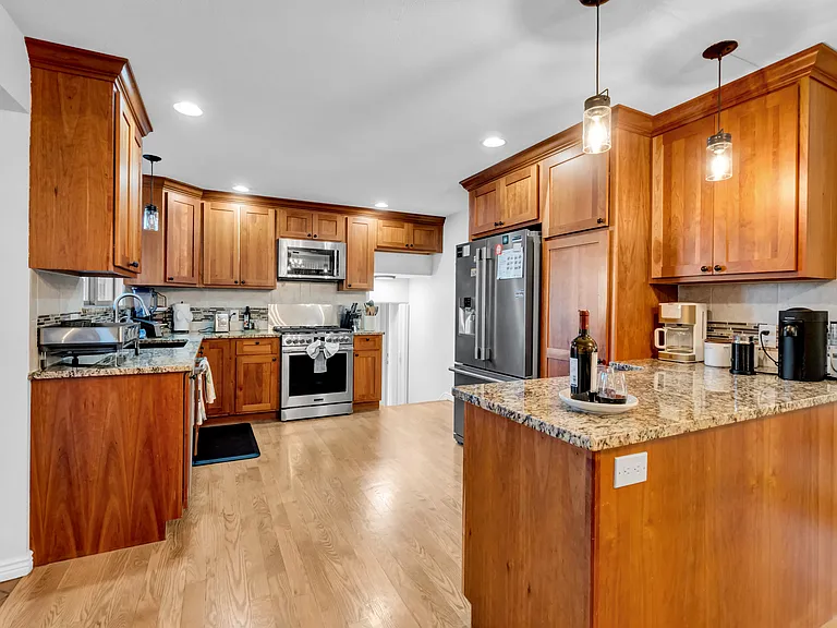 8208 Lamar Dr — Photo 7