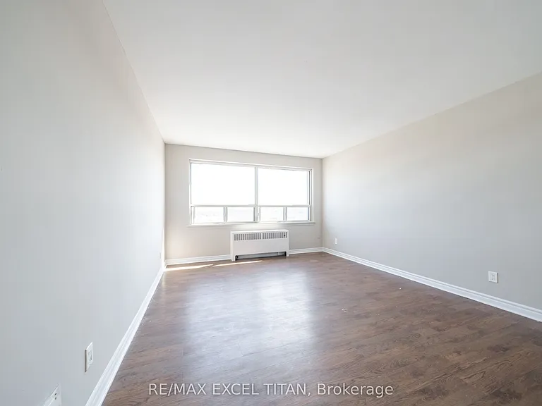 468 Ottawa St N #738D — Photo 5