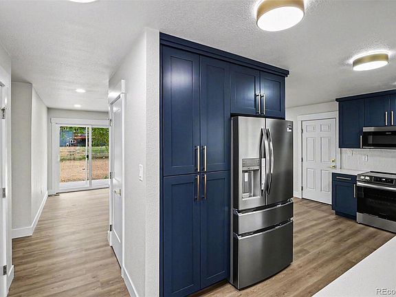 4th image of 809 Gallup Road