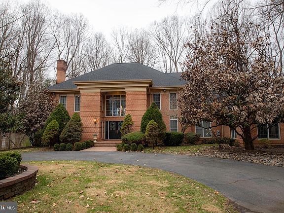 4th image of 10429 Kingsbridge Rd