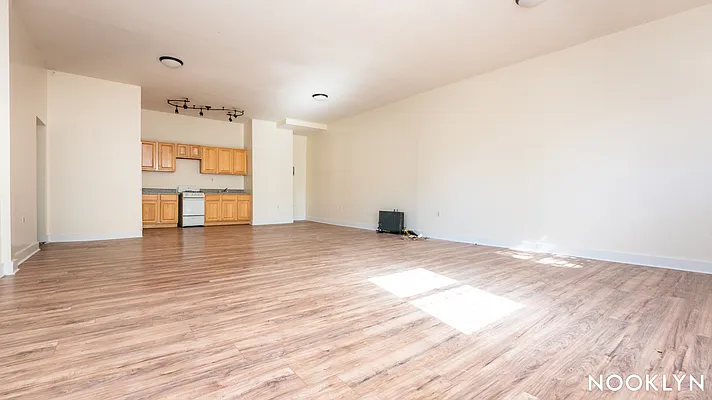 Rented by Nooklyn NYC LLC | media 3