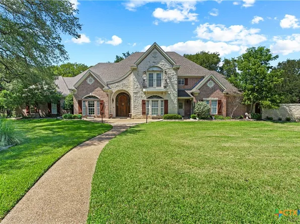 300 Salado Creek Pl, Salado, TX 76571