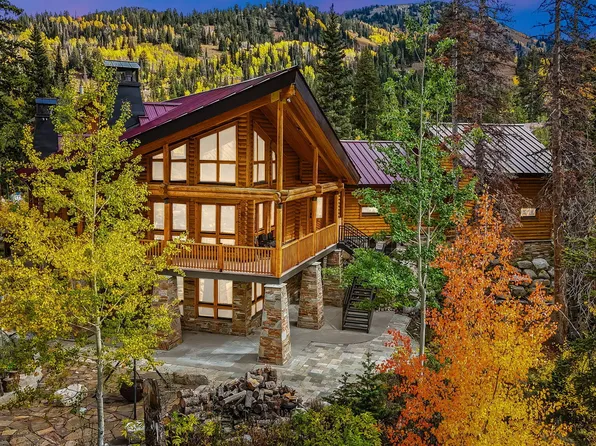 8132 S Brighton Loop Rd, Salt Lake City, UT 84121