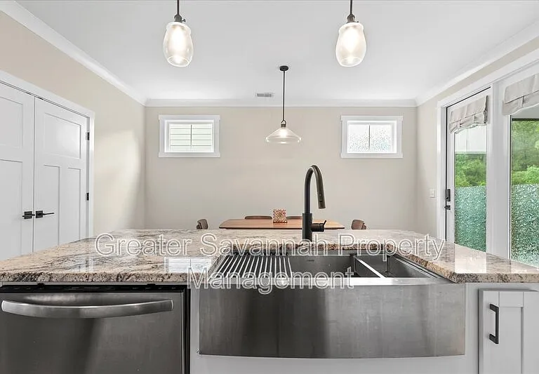 45 Grove Park Dr — Photo 16