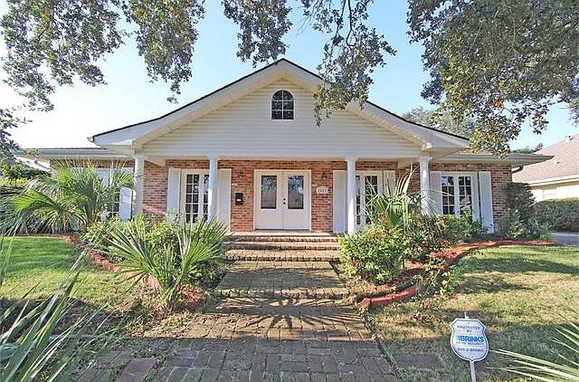 1st image of 2443 Oriole St