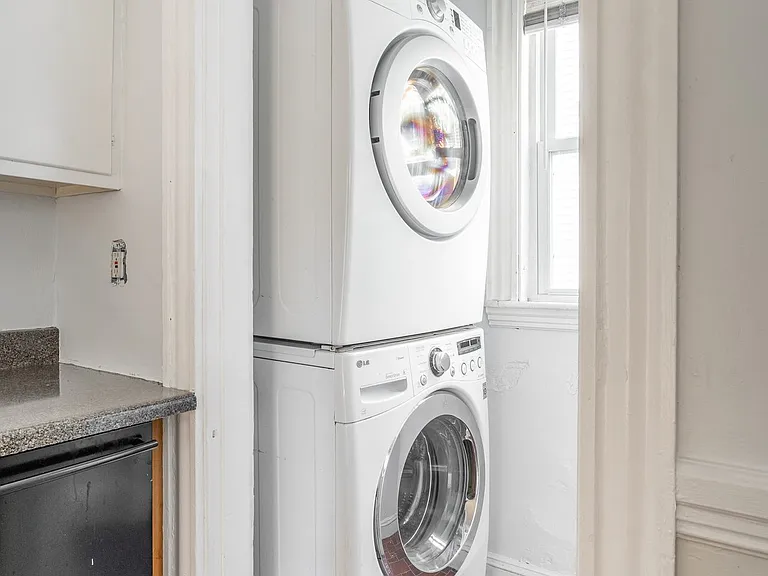 45 Montcalm Ave #1-C — Photo 6