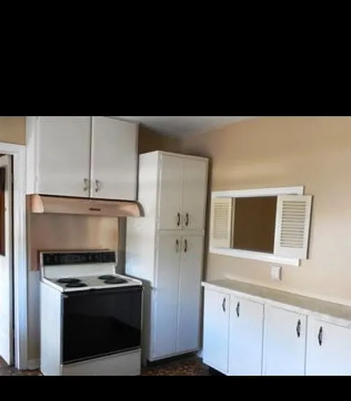 1100 Martin Luther King Jr Dr — Photo 5
