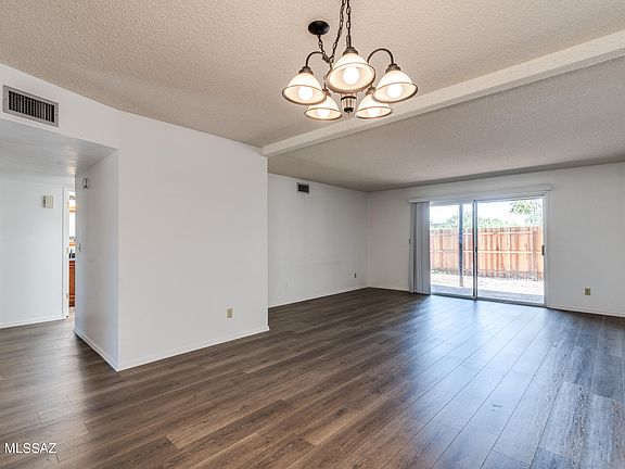 3rd image of 2713 W Jennie Ln