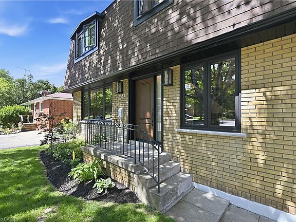 4th image of 521 Dynes Rd