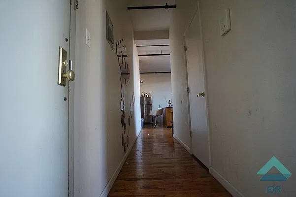 Rented by EXR | media 5