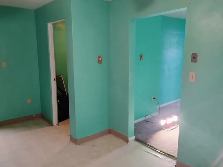 560 McKean Ave #6 — Photo 5