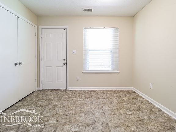 5th image of 5198 Chantilly Dr